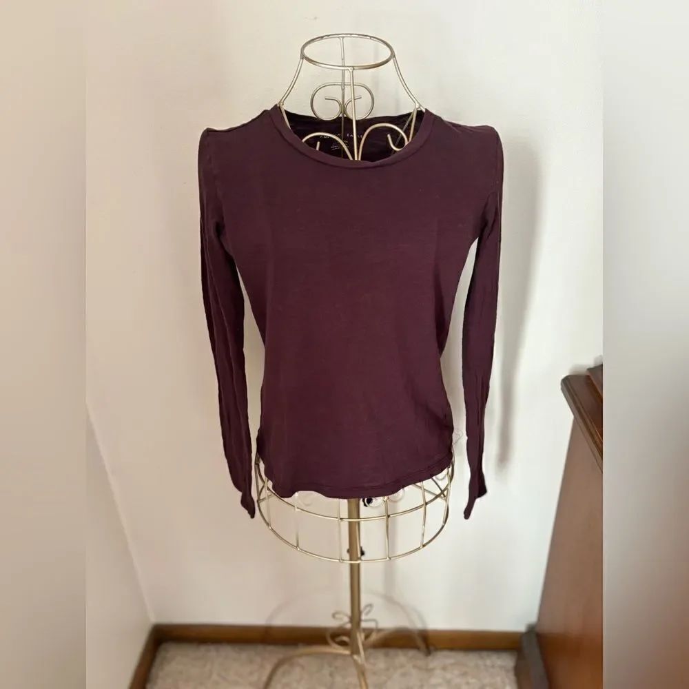 American Eagle Long Sleeve Tee Size XS  Cotton Modal